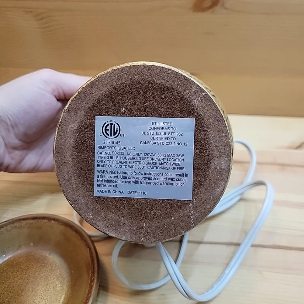 Large Beige Crackled Scroll Design Wax Warmer Works